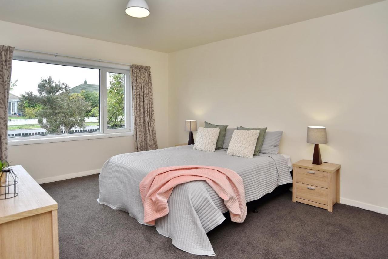 Weston Villa - Spacious & Family Friendly - Bookahome Christchurch Exterior foto
